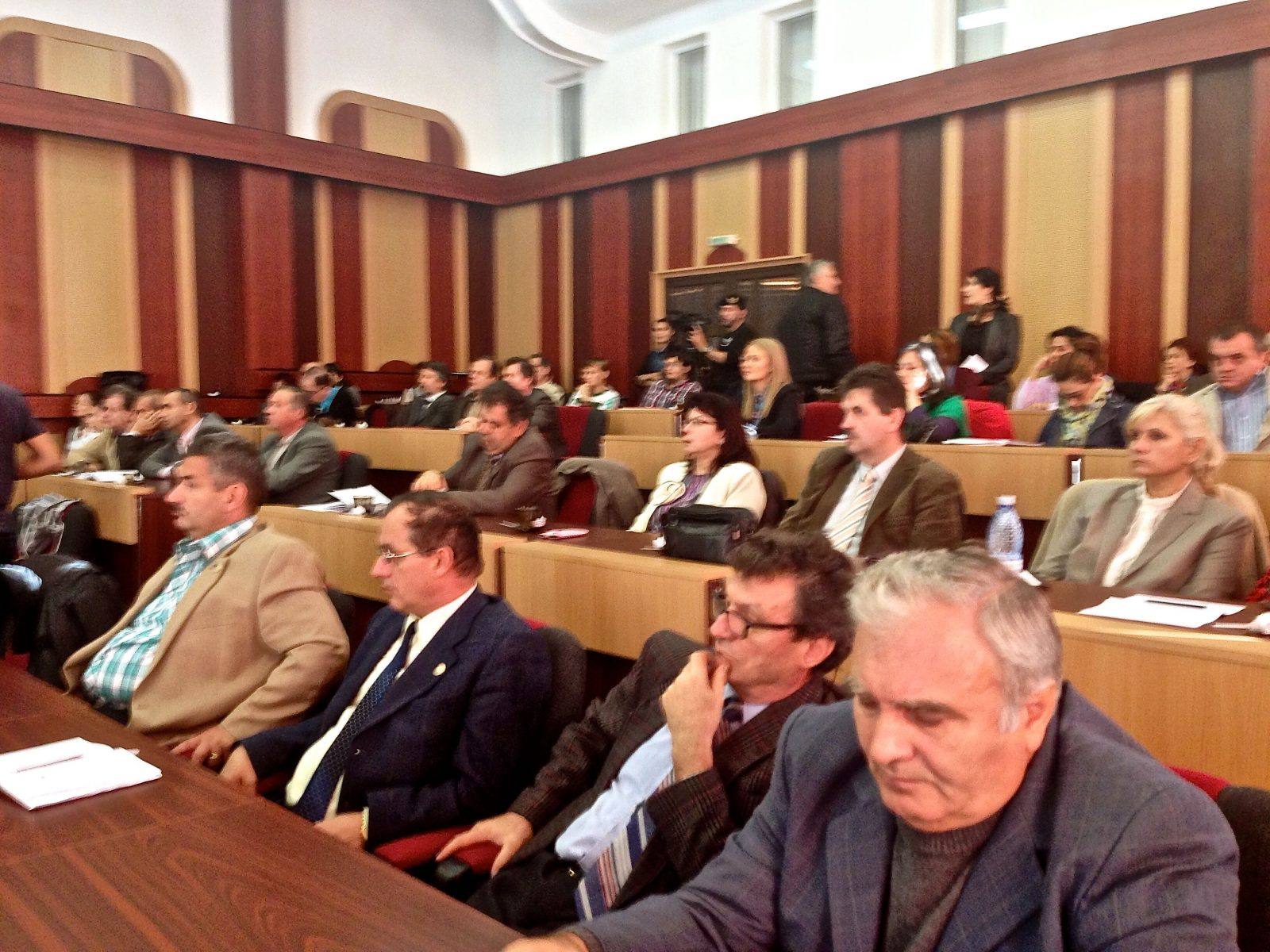tuiasi-opened-the-2013-2014-academic-year-in-a-festive-senate-session