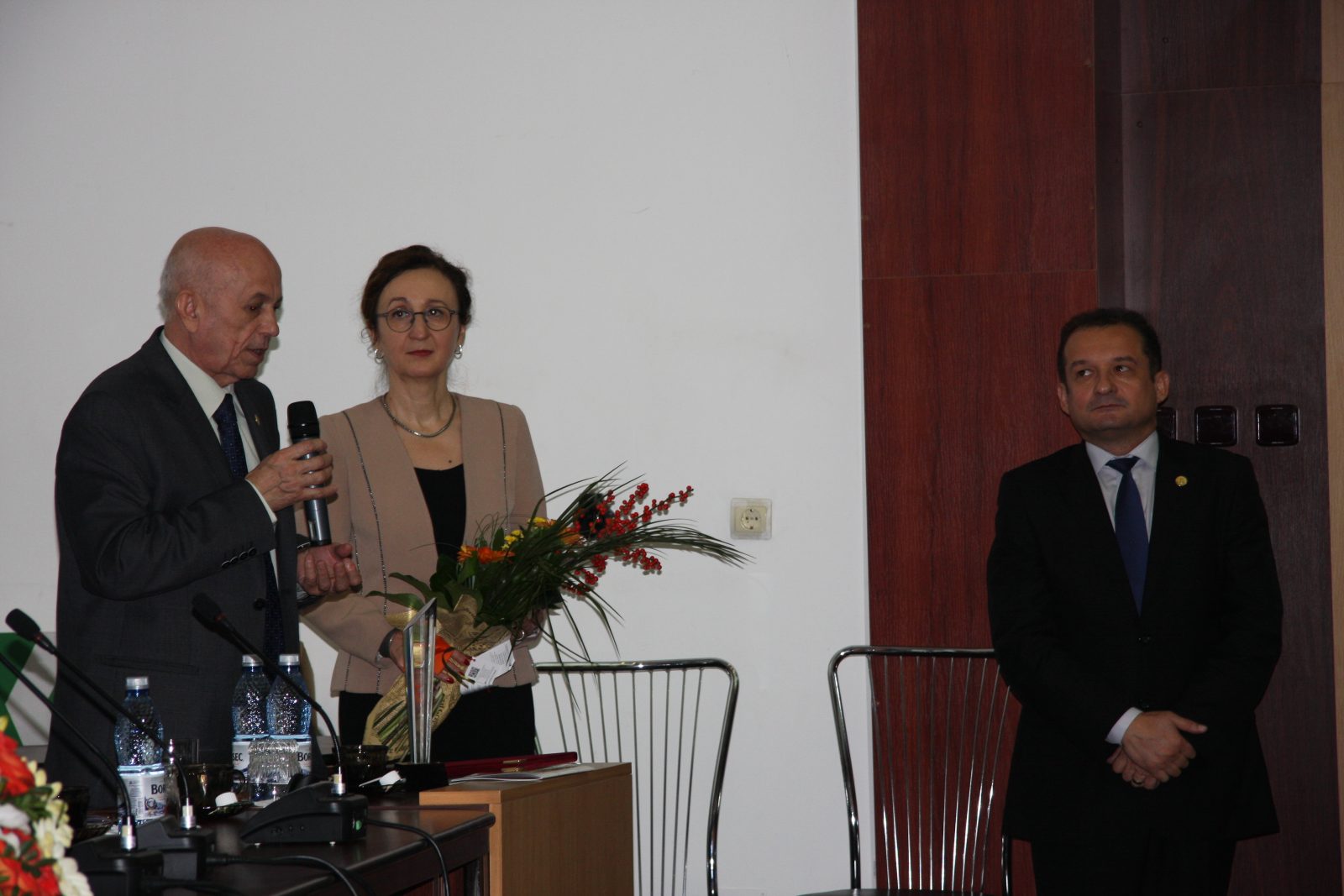 tuiasi-professors-and-research-awarded-at-2015-university-days