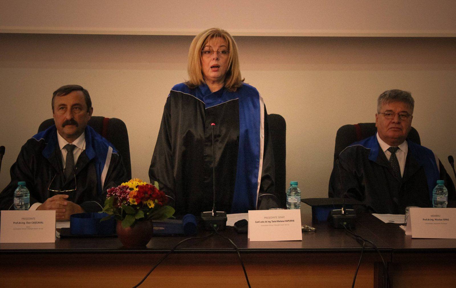 universitatea-tehnica-i-a-oferit-distinctia-de-doctor-honoros-causa-profesorului-gheorghe-alexandru-radu-membru-titular-al-academiei-de-stiinte-tehnice-din-romania